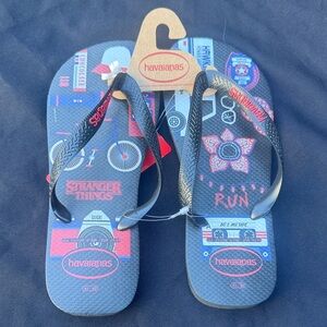 ✨ Havaianas x Stranger Things Flip Flops – New w/ Tags